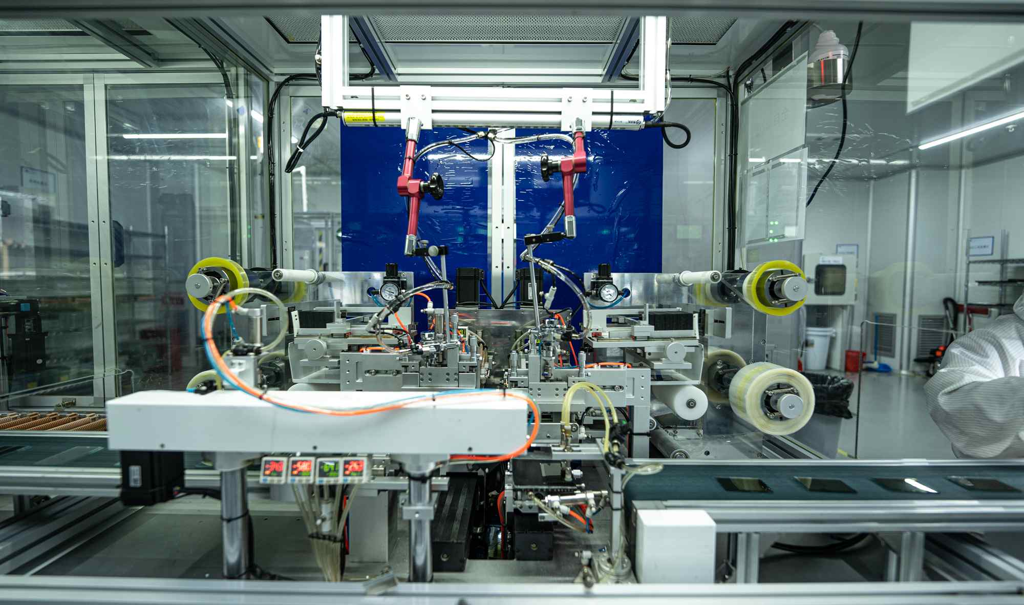 정밀 정렬 및 셀 조립: LCD 제조의 PI 코팅 및 러빙 프로세스 분석